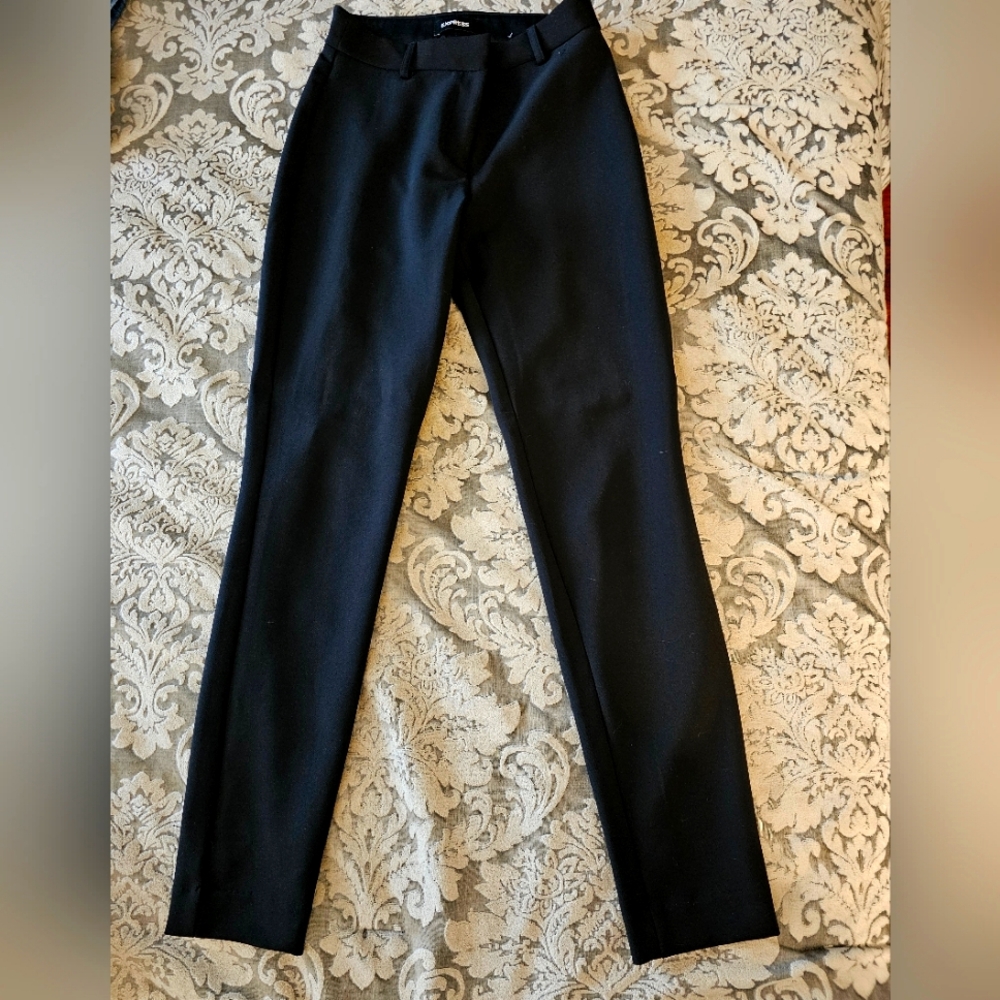 Express size 2R Skinny High Rise Stretch Pants-Black